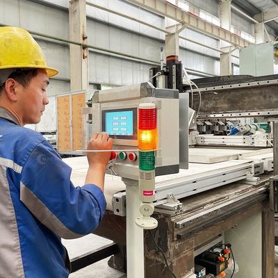 持続可能太陽光パネルフレーム解体機械 150mm 水力ストローク長