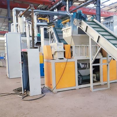 メタル回収のための太陽光パネルリサイクルマシン 200-1000kg/h メタル分離速度
