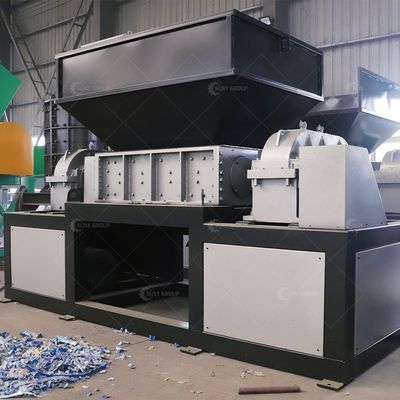 800-5000kg/h 容量 高速ダブルシャフト シュレッダー PCB 粉砕と粉砕機械