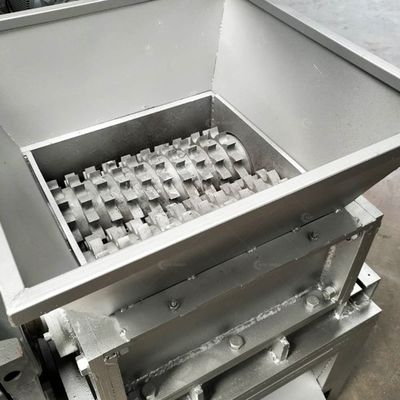 15kW パワー プラスチック缶 細工 廃棄物紙 細工 機械 あなたの要求のために