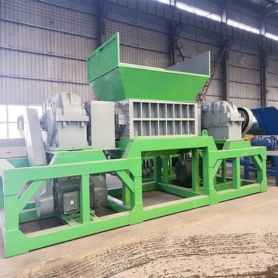 クライアントの要求を満たした プラスチックペットボトルとスクラップ金属のためのダブルシャフトシレッダー